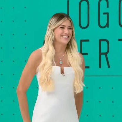 forumeplay's tweet photo. Hoje, a apresentadora Renata Fan está completando 49 anos. https://t.co/O82fE91kkO