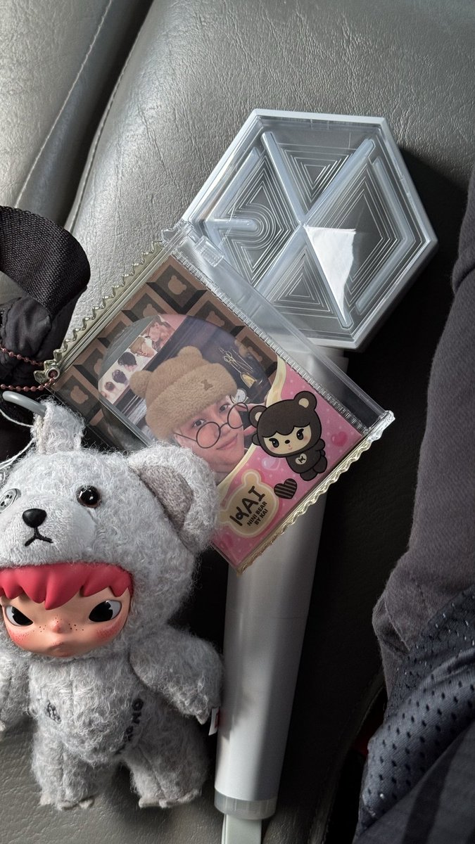 ohohpaolo's tweet photo. See you later, @weareoneEXO #EXhOrizoninMANILA https://t.co/YvMqmQ1eoe
