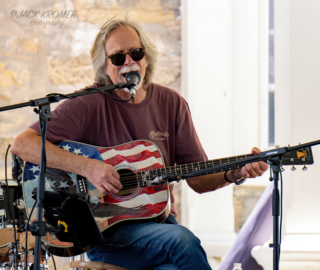 kromerpics's tweet photo. Wonderful time at @MoravianHistory's America 250 Celebration today at the Whitefield House in Nazareth.
Really great presentation by Chris Martin (2nd pic) &amp; Craig Thatcher (1st pic) on the history of @MartinGuitar.
Later, the Craig Thatcher Band put on another great show. https://t.co/hO8NtH6cOk
