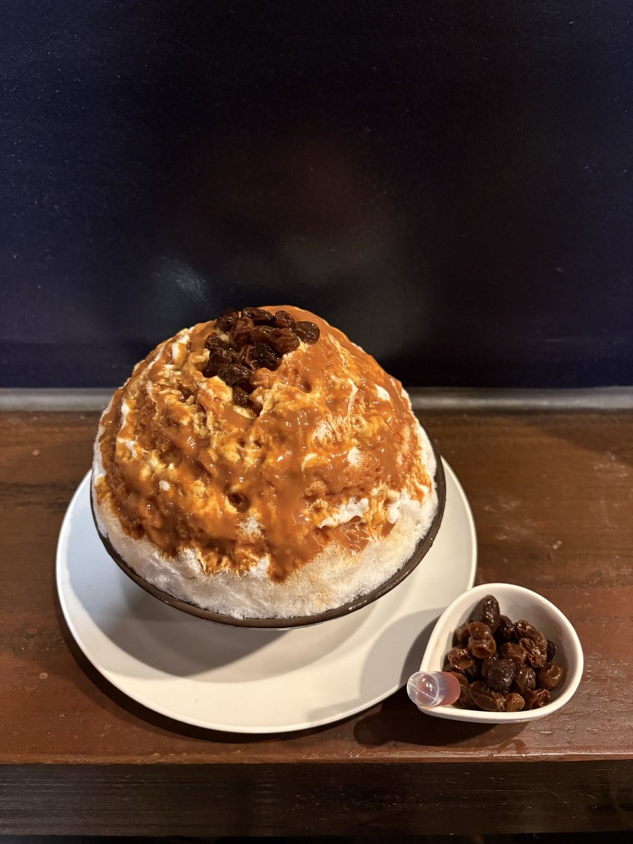 321_shaved_ice's tweet photo. 7/4（日）
14-17時営業🈺
（売り切れ終了）

はっきりしない天気ですが…☁️

御来店お待ちしてます〜 https://t.co/JrtD9JOaj9