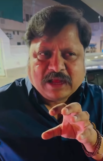 NalinisKitchen's tweet photo. This man has an Audi car.

He says, “I drive an Audi. Increase petrol by ₹3 or even ₹30. It doesn't make any difference because comfort is my priority. But it does affect auto drivers with a lower income.”

He gave a suggestion to introduce rationing for petrol.

If someone comes on a two-wheeler, give them only 2 litres of petrol per day, but at a lower price. If someone comes in an Audi or a big car, then give them 10 or 20 litres a day, whatever limit the government decides, but charge the higher price.

Subsidies alone won't solve the problem. We also need to think about the poor.

The real problem is that the person driving a luxury car and the person riding a small car, scooter, or moped all buy petrol and diesel at the same price.

Rich people will have to think of poor people too. We can't depend only on governments. They just want votes.

Think about it.