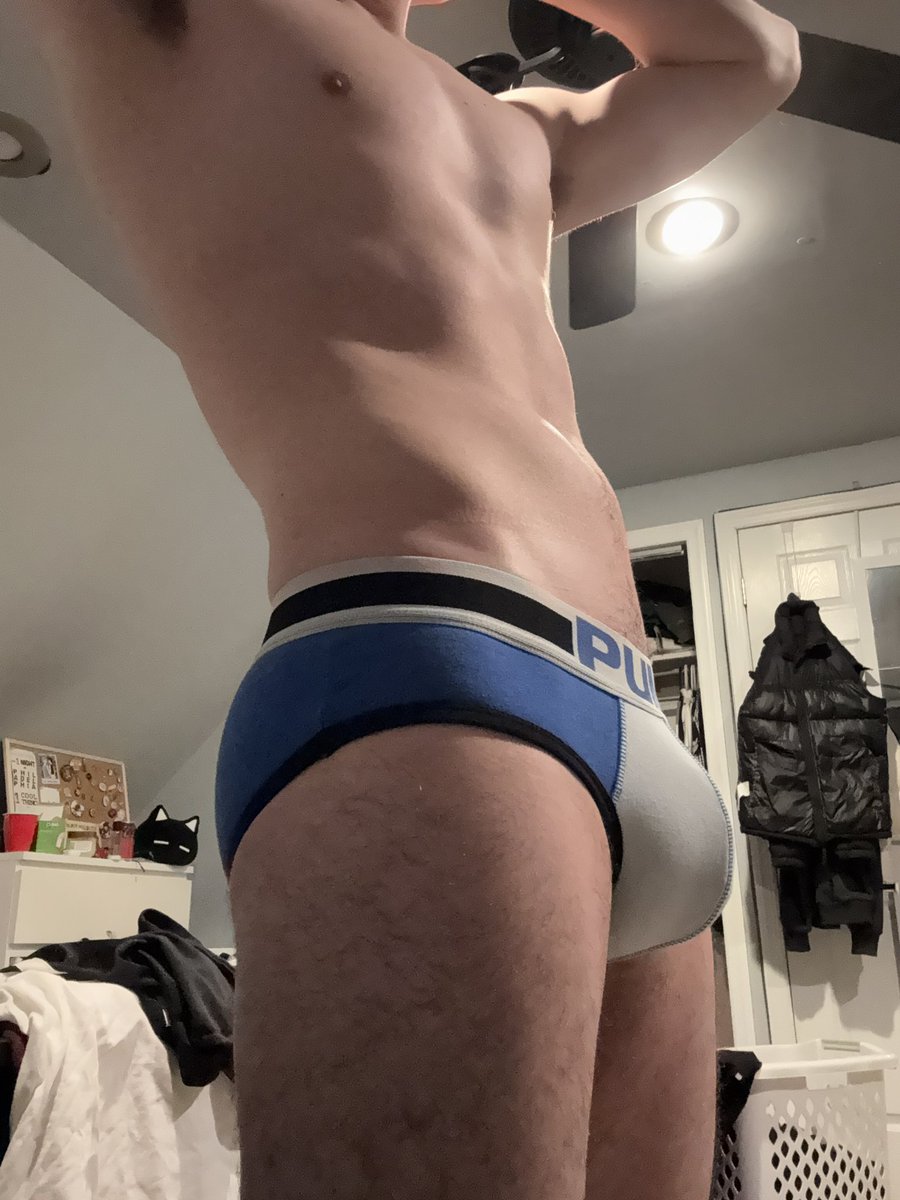 UnderwrTwnk's tweet photo. This pair was another gift! Do we like? https://t.co/sR29lPVron