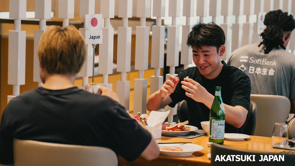 JAPAN_JBA's tweet photo. 午後の練習に向けてエナジーチャージ😋🍽️

🏆FIBAバスケットボールワールドカップ2027 アジア地区予選 Window3
📅2026年7月6日(月)19:30 TIPOFF 🆚韓国 📺BS朝日 生放送 📡ABEMA/DAZN/TVer 生配信

#マイキーの一皿 
#AkatsukiJapan https://t.co/bYTcS6mEyC