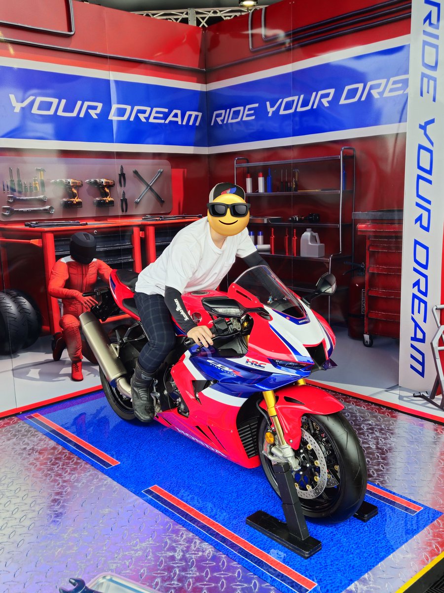 RyotaO9's tweet photo. #Hondaガチャ2026 #Honda8耐5連覇
鈴鹿8耐2026! https://t.co/ruaxxAy5ir