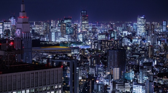 moeruasia01's tweet photo. 初の電波オークション「ミリ波」全国枠はドコモが落札

ドコモ、KDDI、ソフトバンクが参加
最低価格の39億3,000万円からドコモが62億8,800万円で落札

「テレビの電波もやれ」との声が多数('Д')