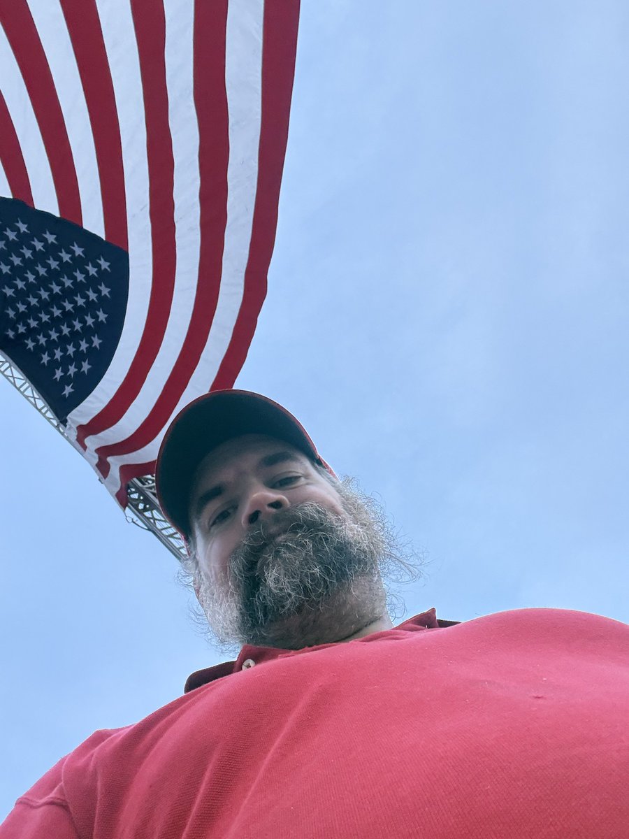 zxnbluehandus's tweet photo. Happy fourth July people #ConservativeSpaceNetwork #BlueHand #WeAreThePeople #ZHPXNewsbhcsn https://t.co/CzRy4NIl7Q