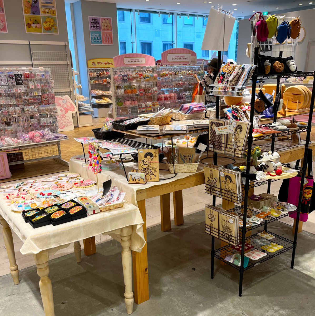 Mongoo_Jam's tweet photo. #plus1made 新宿マルイアネックスPOPUP、本日が最終日です‼️
16時までの営業ですが、まだ間に合いますよ✨
全国各地の100作家のアイテムが集まるのは今だけ😊
当店でしか買えないアイテムもありますよ🎵
ぜひこの機会にお楽しみください✨ https://t.co/YR09E8OQPK