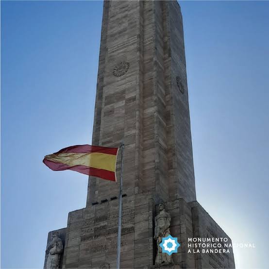 MGDryOK's tweet photo. @ArrepentidosLLA Siempre se pone la bandera del país que celebra su independencia. Al parecer cumplimos el capricho de todo el mundo https://t.co/Xy0GUHfBIG