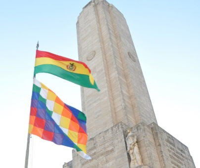 MGDryOK's tweet photo. @ArrepentidosLLA Siempre se pone la bandera del país que celebra su independencia. Al parecer cumplimos el capricho de todo el mundo https://t.co/Xy0GUHfBIG