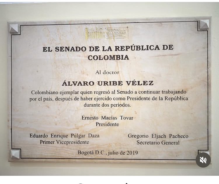 patricita2301's tweet photo. @petrogustavo Gracias al presidente eterno @AlvaroUribeVel feliz cumpleaños al gran Patriota https://t.co/3izSkoXQe5