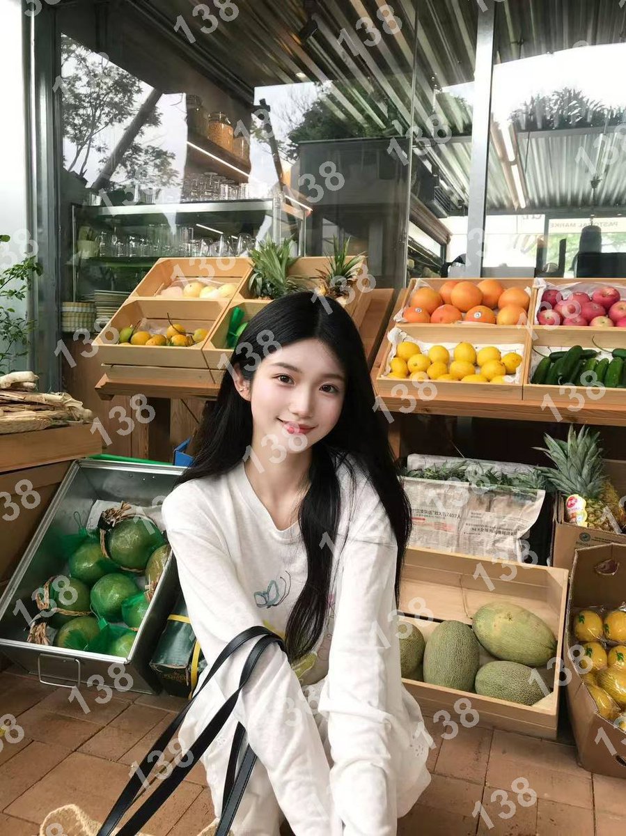 lafey68's tweet photo. 👉助理@chunlibey
看上了请截图妹子便客服快速安排
深圳市龙华区舞台广场
#深圳
#广东
按时长大，解锁18岁。 https://t.co/A0Ew7B1LGO