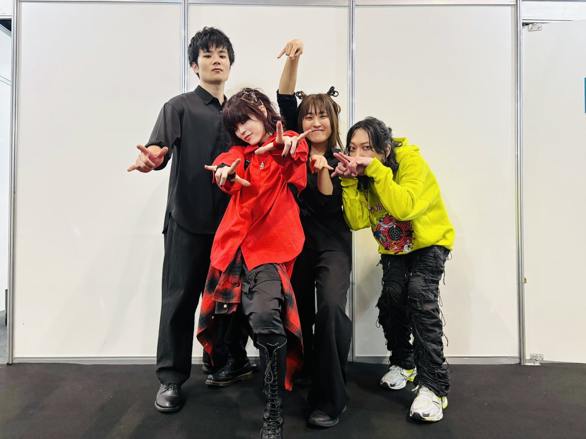 nanonano_me's tweet photo. Obrigado Brasil‼️🇧🇷❤️‍🔥

I am so happy to feel your energy and hear your voices.
Until next time, ROCK ON!!

Eu amo o Anime Friends!! https://t.co/SrckhzqFw4