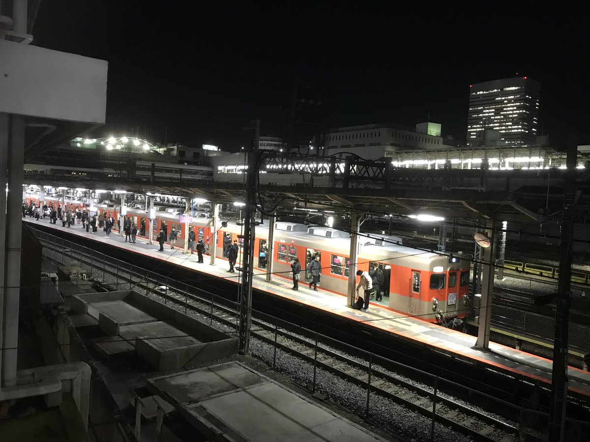 UPLexpress's tweet photo. 103系、115系、205系、211系、209系0番台、185系、651系、ニューシャトル1000系列が全部消えた今もなお何十年と変わらず姿を見せる野田線8000系。
改めて異次元の生命力を感じてしまう。 https://t.co/wam6ssIPDM