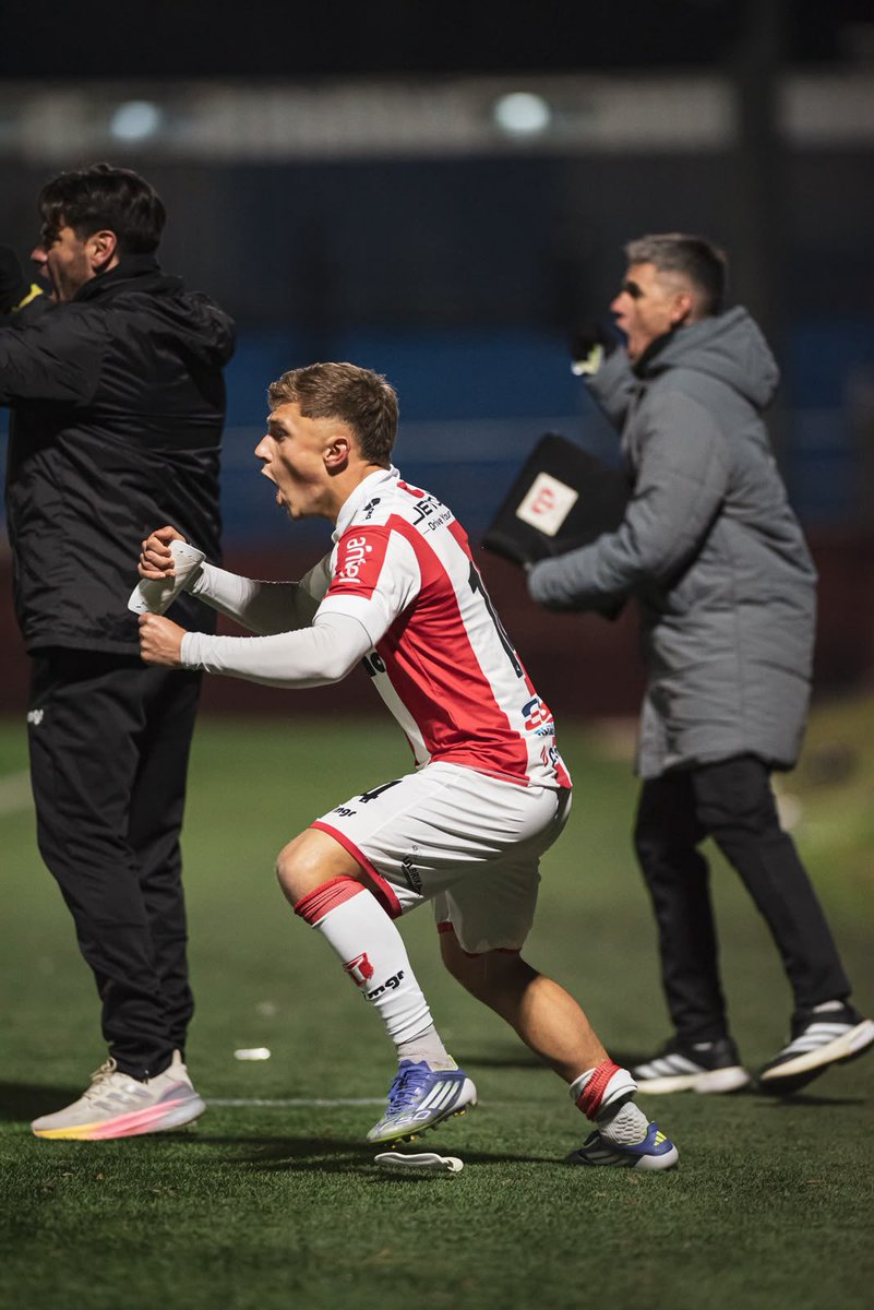 cariverplateuru's tweet photo. ❤️🤍 VAMO EL RIVER.

A seguir así. https://t.co/duEjqGPTF6