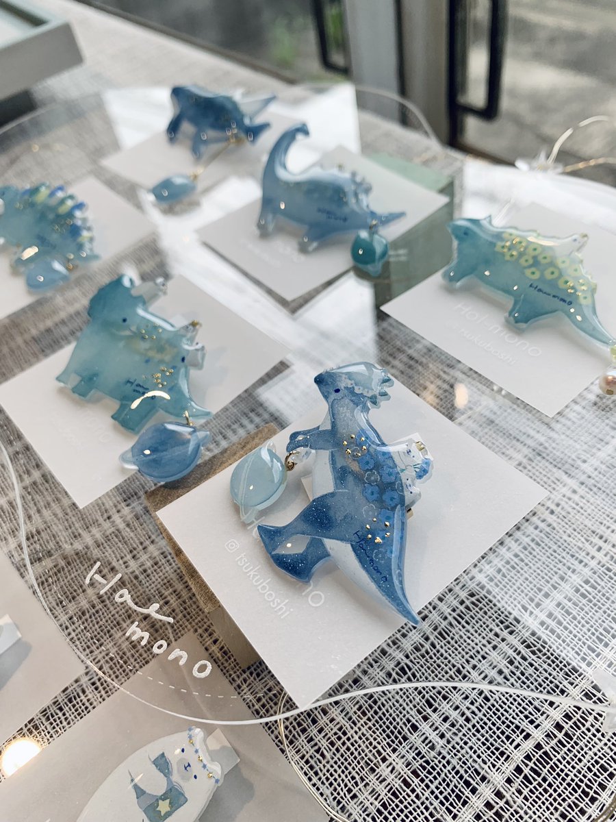 1124skyHal's tweet photo. \ 個展本日まで /

先週から始まった個展も今日でラスト！
11:00-17:00まで本日もお待ちしています◎
完売してしまったものもチラホラありますがまだまだ作品ありますのでぜひお越しください🐋🫧
星読も引き続きお受けしております📖🌟 https://t.co/HBQx34ONLT