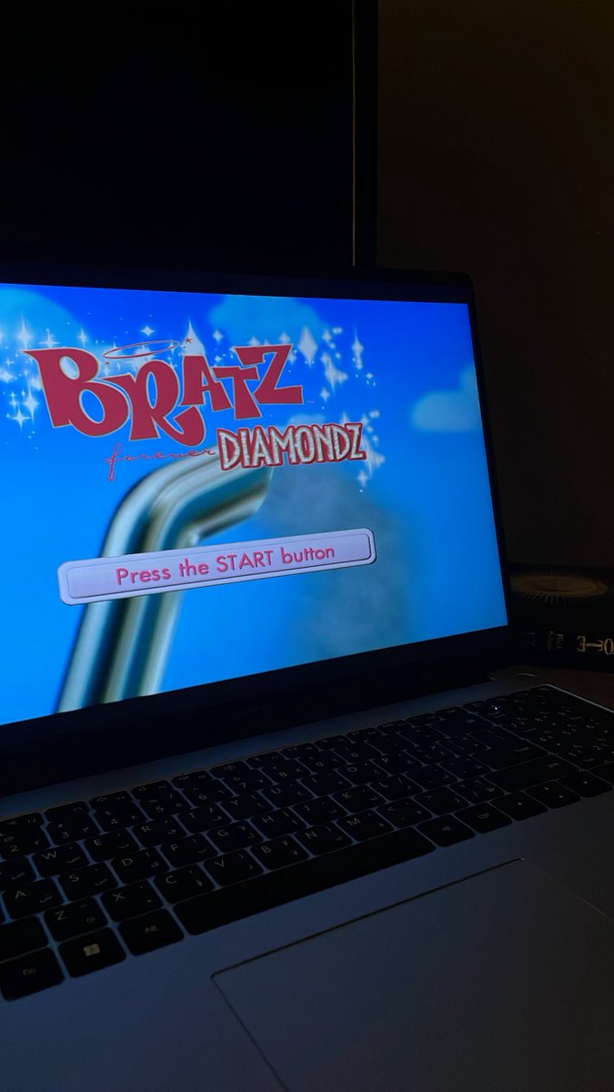Aiiku33's tweet photo. If you know, you know 📀
#Bratz #PS2 https://t.co/71BIRVUhUa