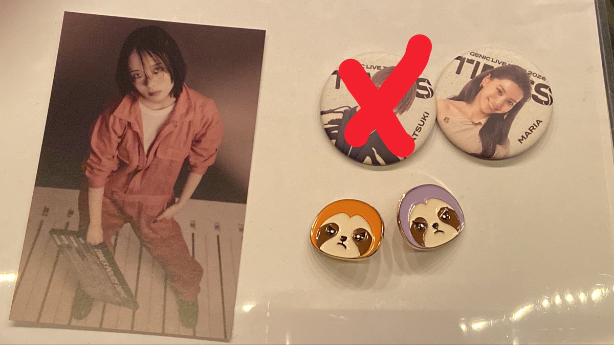 genic__ask's tweet photo. GENIC グッズ 交換

譲）画像のもの
　　缶バッジ　🩷
　　ピンズ　🧡💜
　　会場ポスカ　💜
　　ECポスカ　💛

求）同種　💙

東京公演両日または郵送での交換を探しております。
お気軽にお声がけください！

#GENIC交換 #GENIC求 #GENIC譲 https://t.co/73Irl29yG8