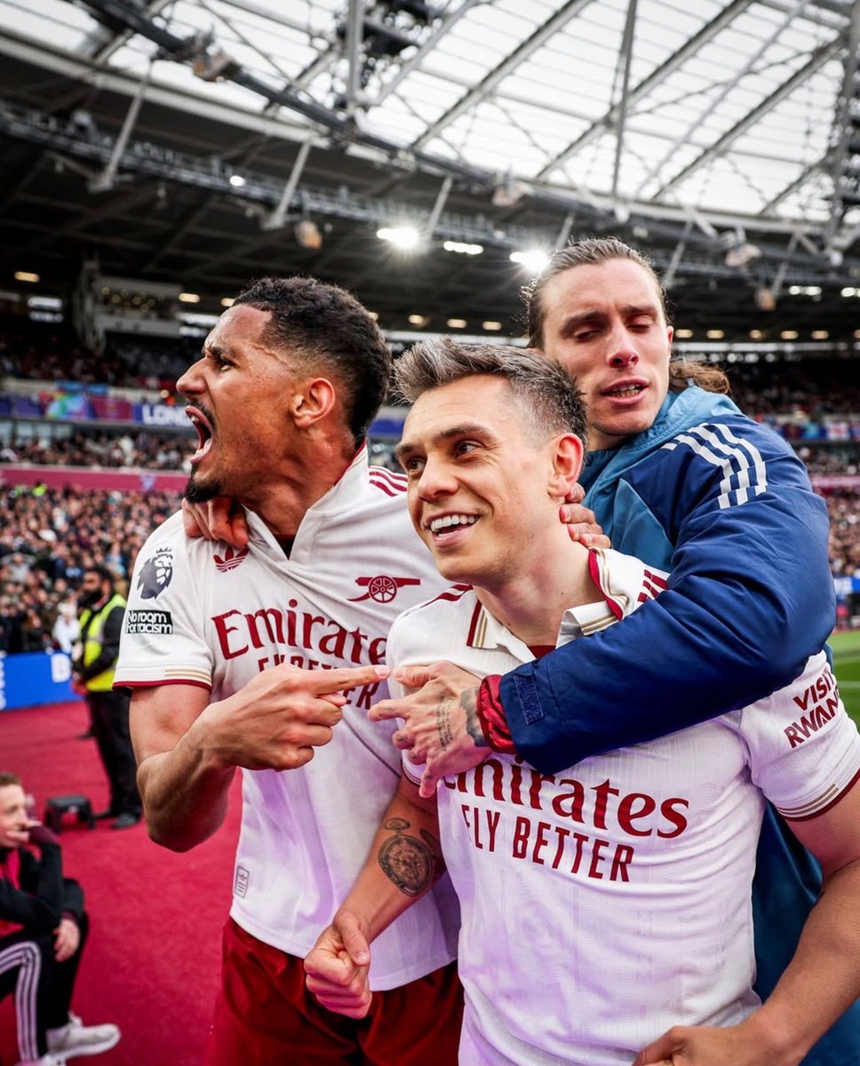 ArsenalN7's tweet photo. Don’t cry because it’s over, smile because it happened.. https://t.co/RXK87Y66l2