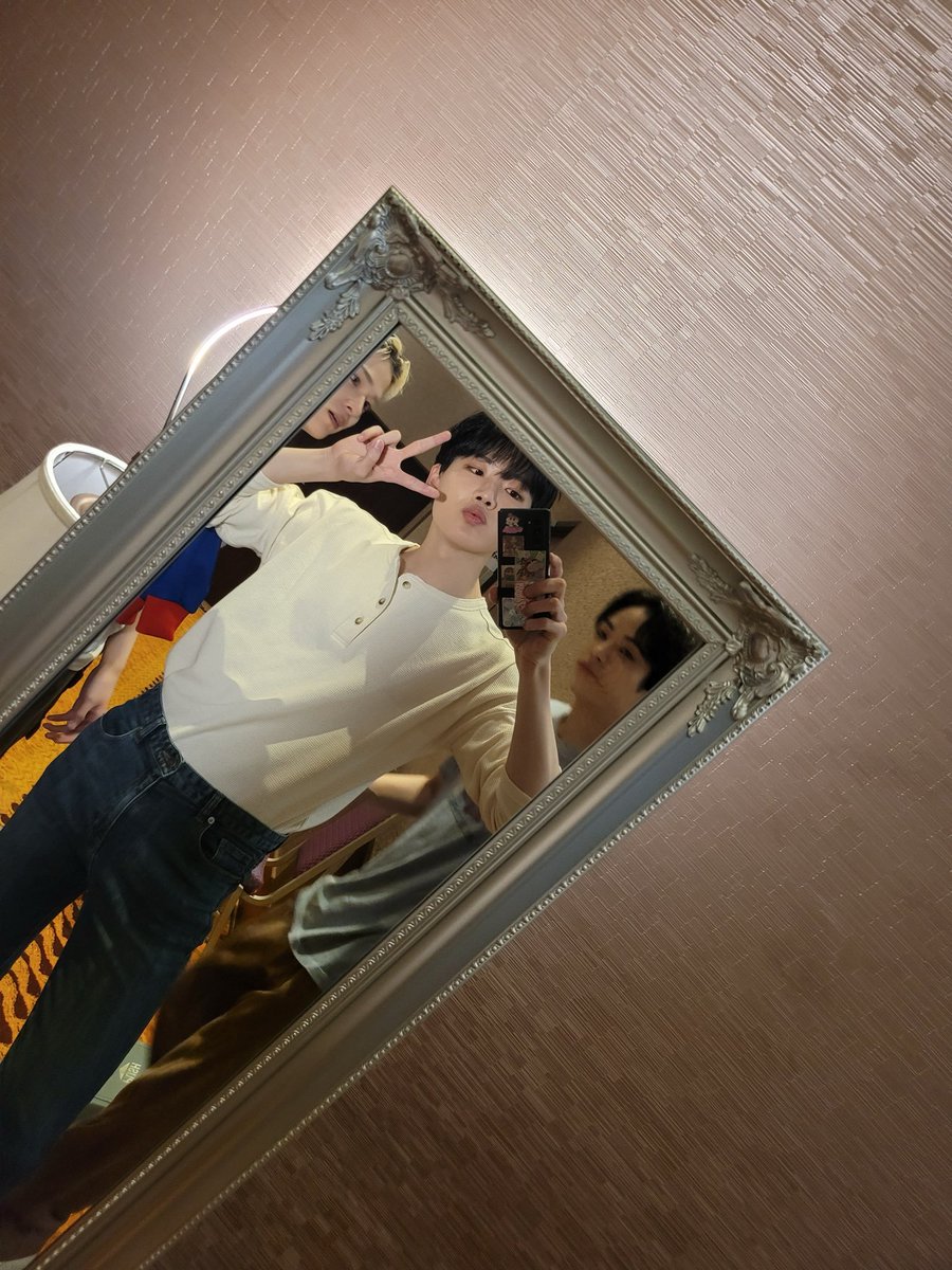 byartly's tweet photo. 🐨 foto dulu~
🤖🦁 ngintip ah
🐨🤖🦁🐺 ikut foto dong~ https://t.co/FAAm0k8HjC
