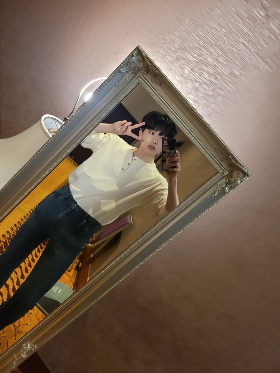 byartly's tweet photo. 🐨 foto dulu~
🤖🦁 ngintip ah
🐨🤖🦁🐺 ikut foto dong~ https://t.co/FAAm0k8HjC
