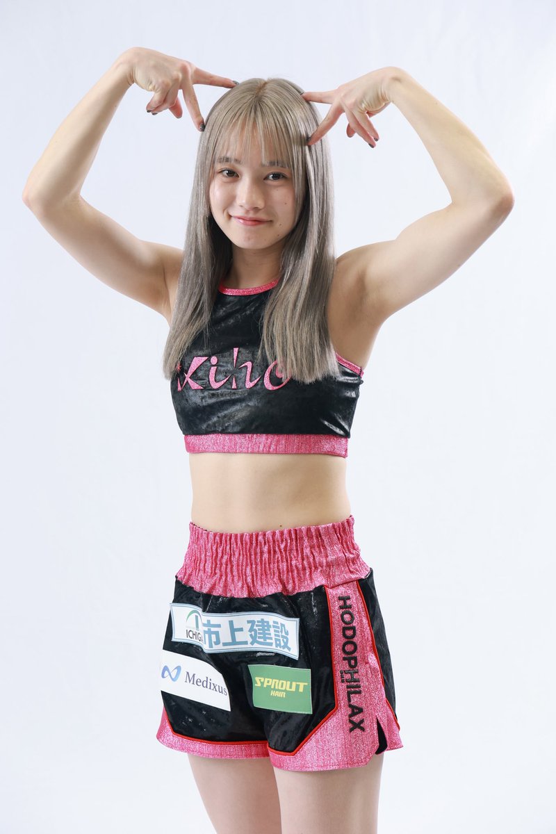 kb_knockout's tweet photo. 📸アーティスト写真公開🔥
にゃんこ大戦争 presents
KNOCK OUT MX LIVE
KNOCK OUT-BLACK女子アトム級
3分3R
🟥#Kiho / @kihooooo_
KNOCK OUT GYM 調布
ーーー🆚ーーー
🟦#白雪ゆき
クボジムーリレイズ東京ー
地上波生放送の舞台で実現する
女子アトム級のカード💞
勝利を掴むのは、逆境シンデレラKihoか。
それともキャバ嬢ファイター白雪ゆきか。
📺TOKYO MX1
20:00〜21:00 地上波生放送
🎥KNOCK OUT公式YouTube
19:00〜全試合生配信
📖デジタルパンフレット▶︎
https://t.co/sLrZ3hvuv0
#KOMX
#knockoutkb
#格闘技
#キックボクシング