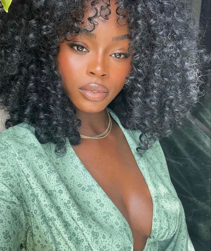 Wsjp11's tweet photo. Every type of black women are pretty no matter the style https://t.co/Edh71wsFtY