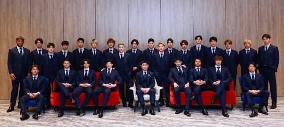 buzzjpnews's tweet photo. 📸 日本代表はプレーだけじゃない。

スーツ姿まで決まりすぎ…✨

👔 中村敬斗選手
👔 谷口彰悟選手
👔 久保建英選手
👔 堂安律選手
👔 上田綺世選手

ピッチでの真剣な姿とのギャップも魅力ですね🇯🇵⚽

あなたが「一番スーツが似合う！」と思う選手は？👀 https://t.co/bmOm4xUXx4