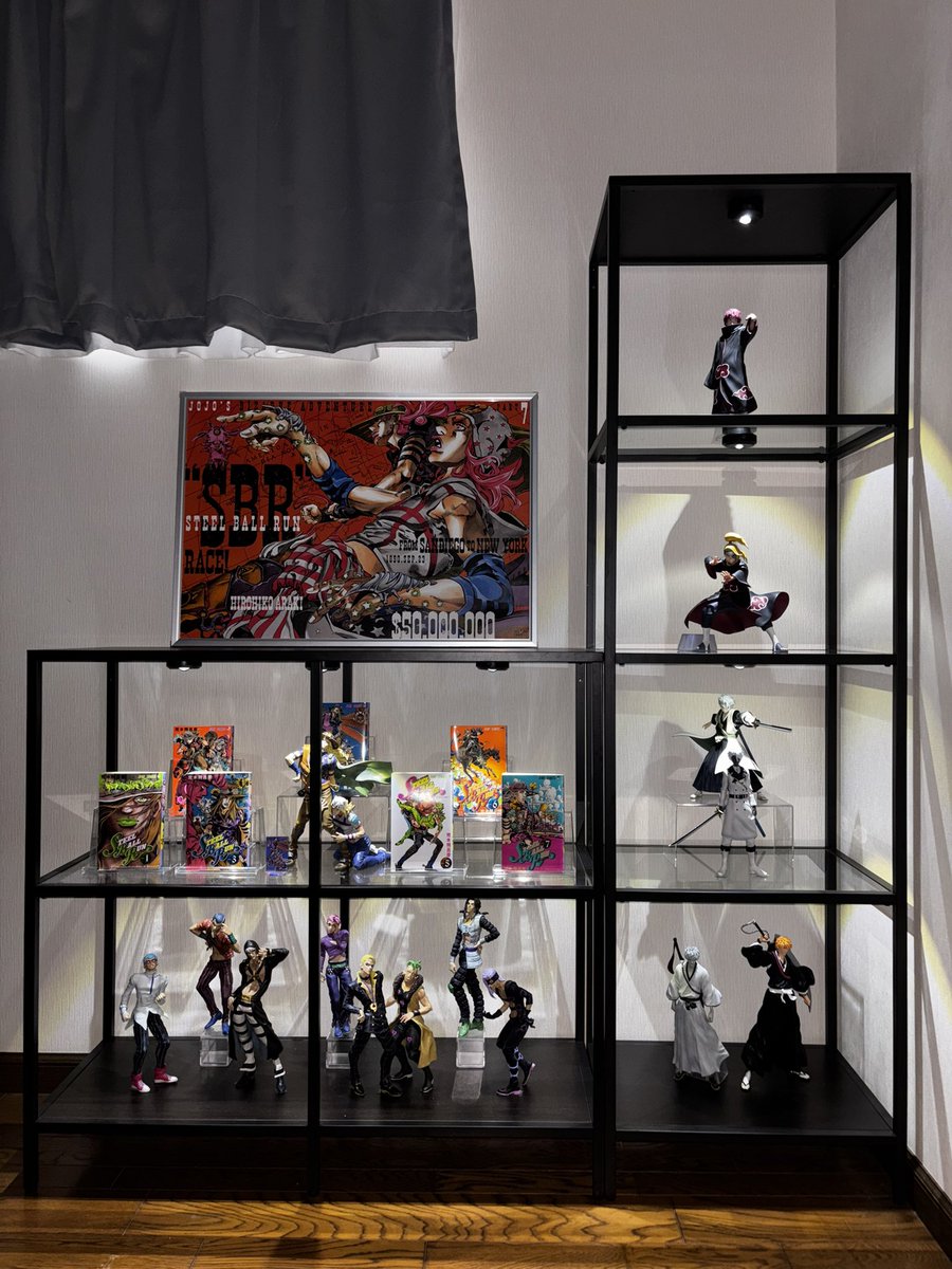 Alim_xyzxyz's tweet photo. 部屋にあ��お気に入りのフィギュアたち https://t.co/a8XOU798EO