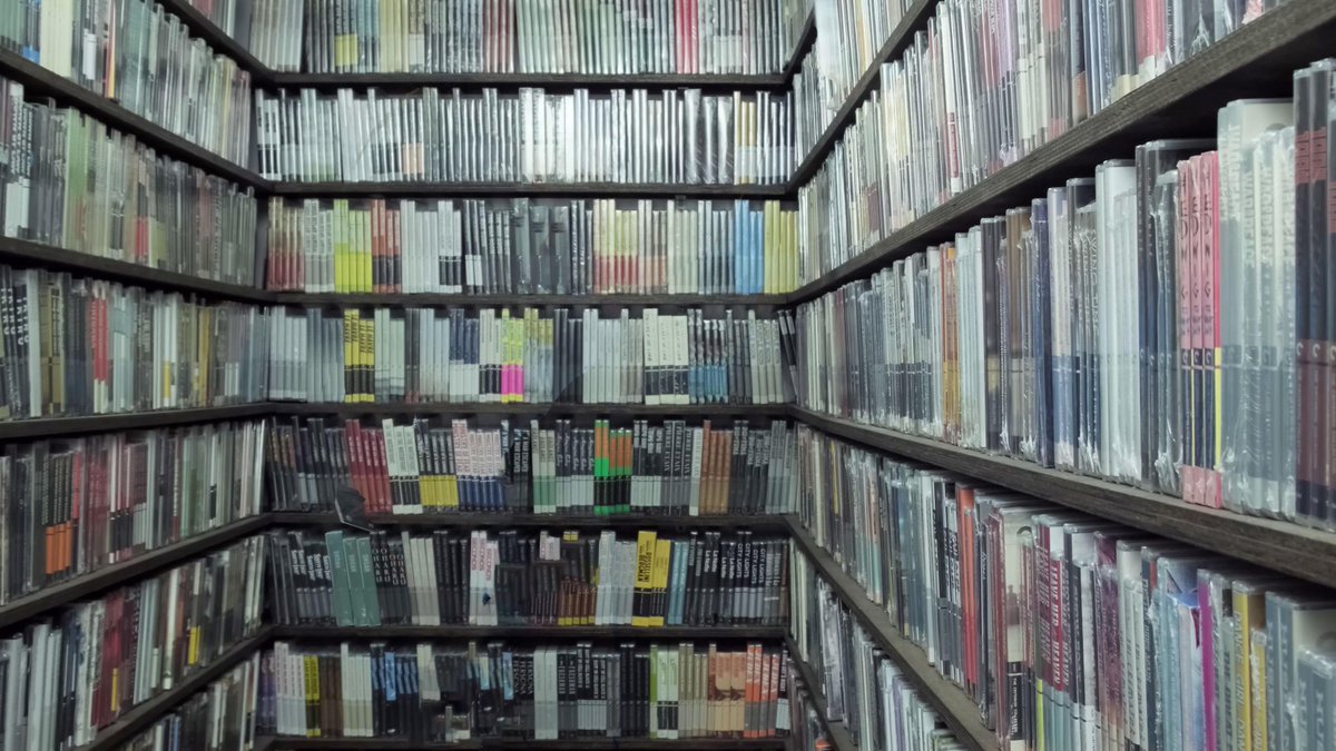 Emilk010's tweet photo. *looks around*

man i dont like any of these movies really https://t.co/ErCc1vwKlK