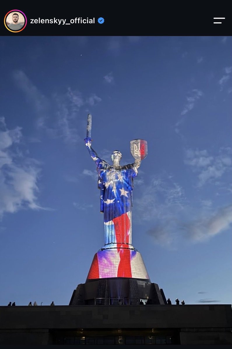 USAAntiTrump's tweet photo. Ukraine 🇺🇦 celebrated USA's  🇺🇸 Birthday. did Russia ? https://t.co/sAOpxaACRh
