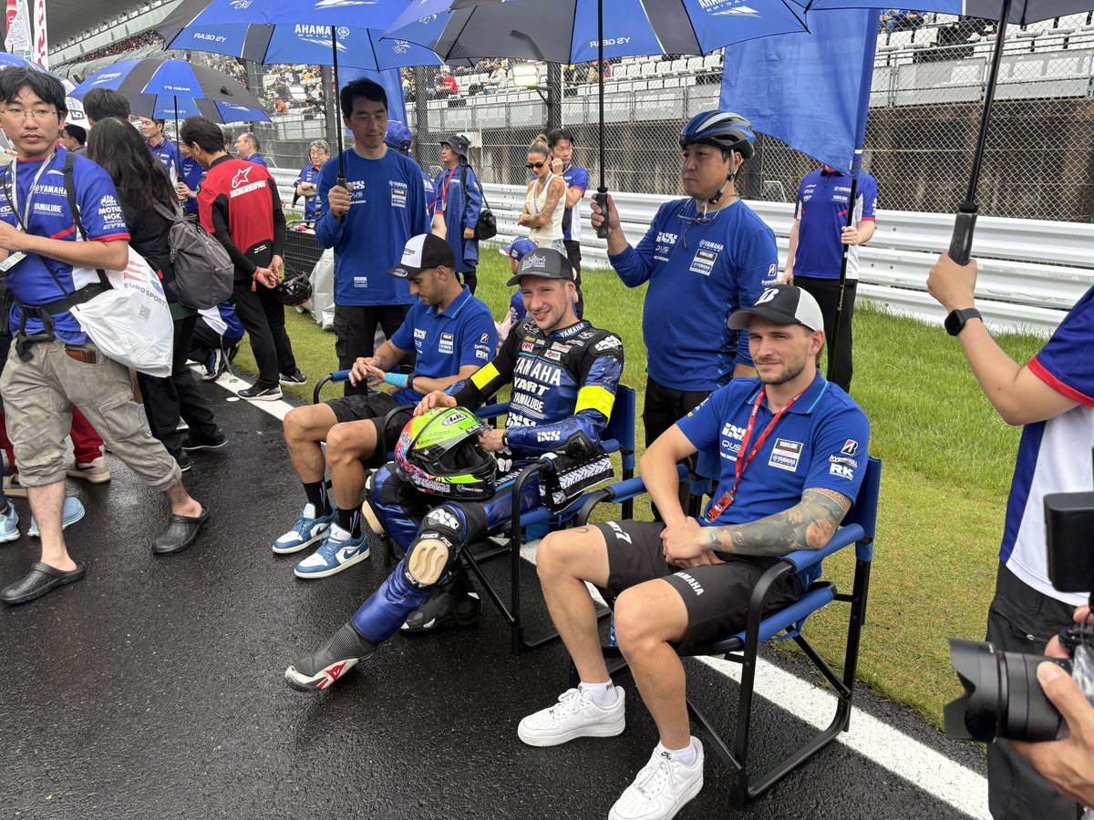 suzuka_event's tweet photo. 鈴鹿8耐 スターティンググリッドの様子。
 #鈴鹿8耐 #FIMEWC #Suzuka8Hours https://t.co/vvSu5OXaxY