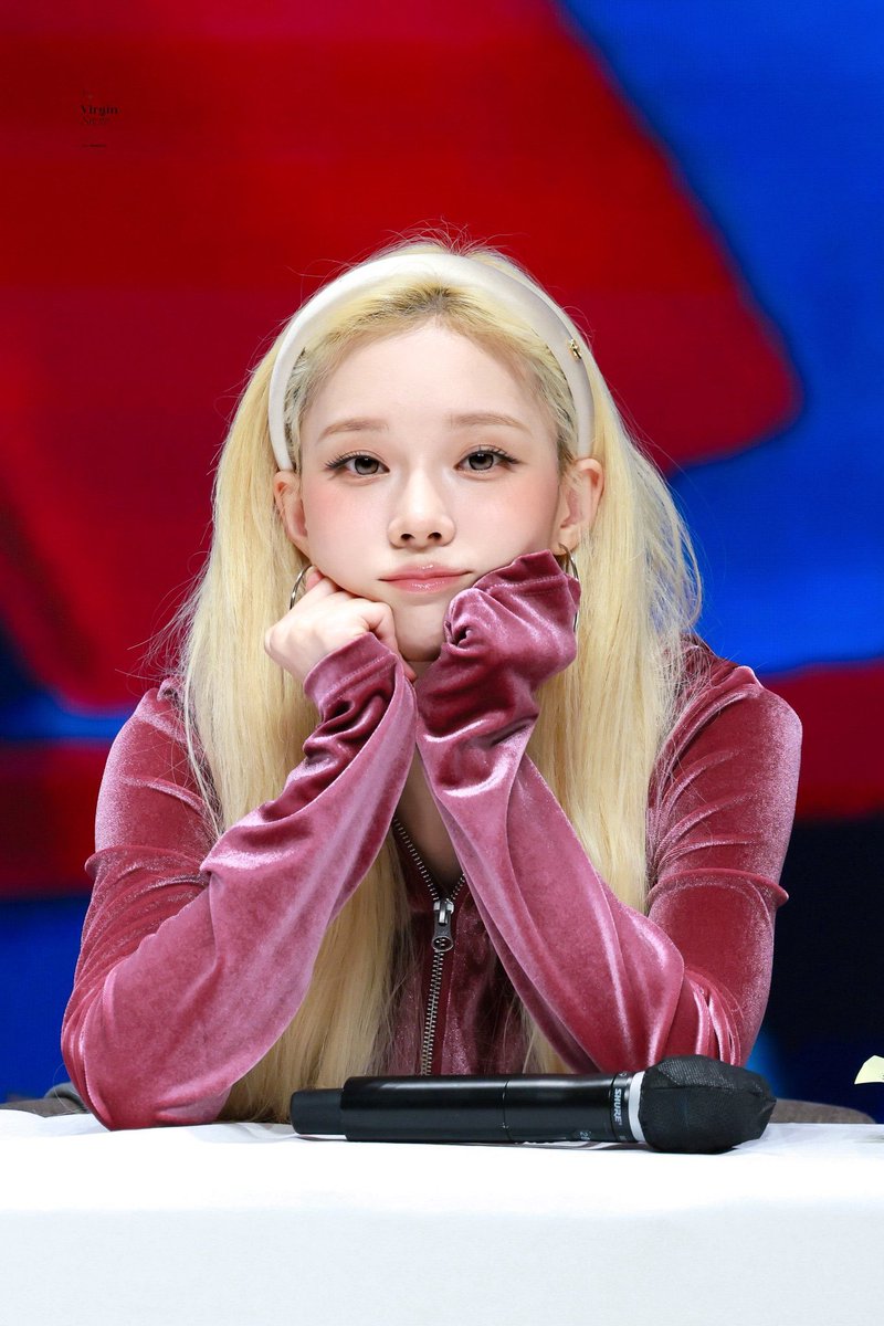 윈터. tweet media