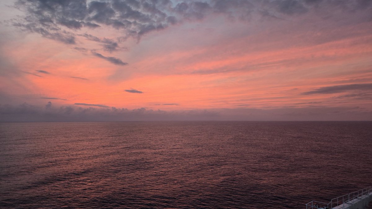 zakohetta's tweet photo. 🇯🇵🚢今回の入港地は日本のfuttsu! https://t.co/We8JoKdVJv