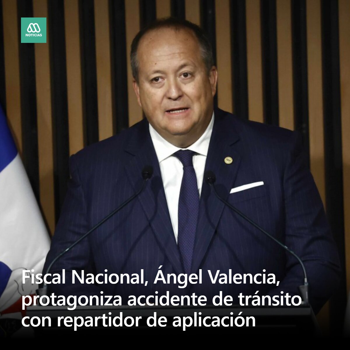 meganoticiascl's tweet photo. La tarde de este sábado 4 de julio, el Fiscal Nacional, Ángel Valencia, protagonizó un accidente de tránsito con un motociclista de aplicación, en la intersección de las calles Condell y Rancagua. ➡️ https://t.co/frE5uJhE8m https://t.co/8h9TkTtRDU