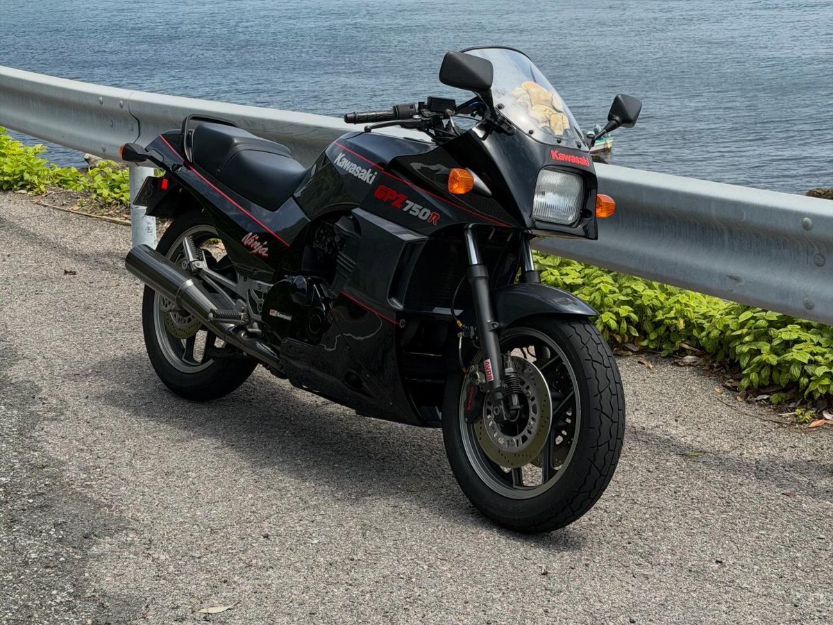 ナナハンが好き。 #7月5日はナナハンの日 #ナナハン #gpz750r #zx7r