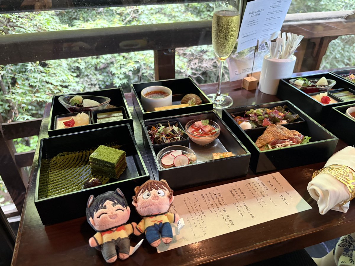 mastanimmm's tweet photo. 京都大阪3日間楽しかった💗#ototojet
さんの鱧ちらしと手毬寿司美しかった……ご飯全部美味しかったよう… https://t.co/nBnqQJCzWM