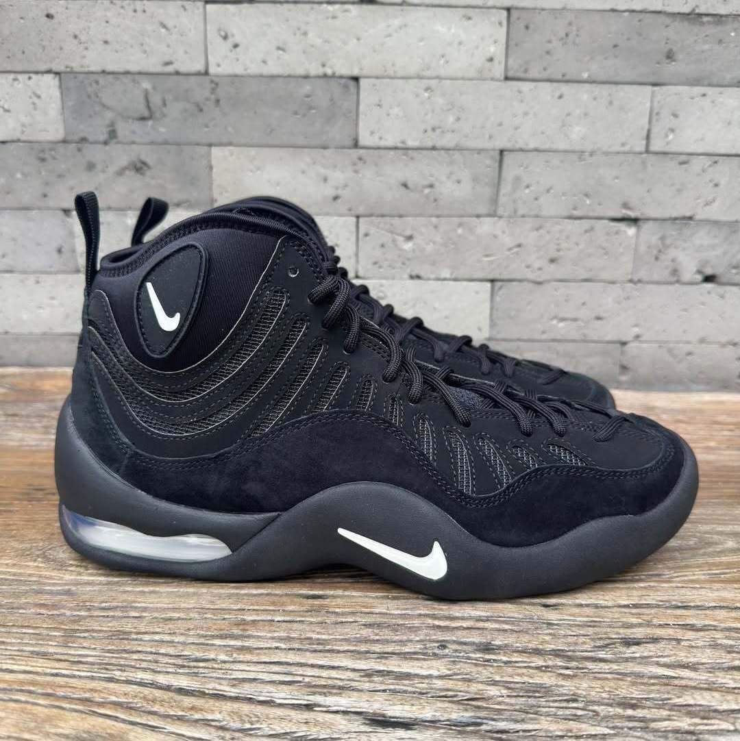 KicksFinder's tweet photo. FIRST LOOK: Nike Air Bakin High SP "Black/White" 🖤

🗓️ Holiday 2026
📝 IQ5365-001 (MENS)
💰 $170 USD
📸 IG: rache1_nguyen
💵COP OR 🚮DROP? https://t.co/jEB7mIBi4F