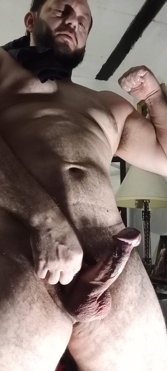 johnbach35's tweet photo. Que tal si follamos? How bout we fuck 🔥? https://t.co/YBkkNWvr8N