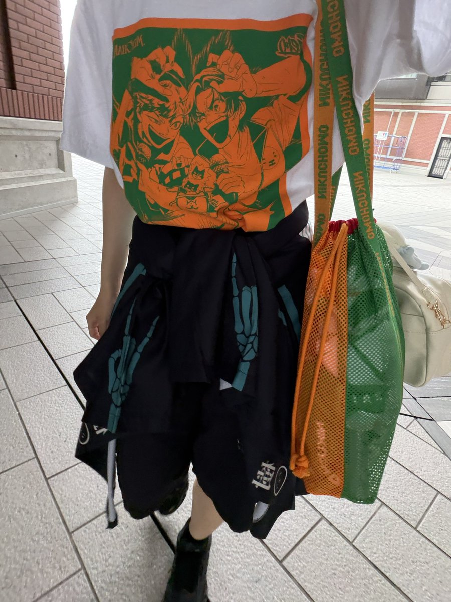 こは tweet media
