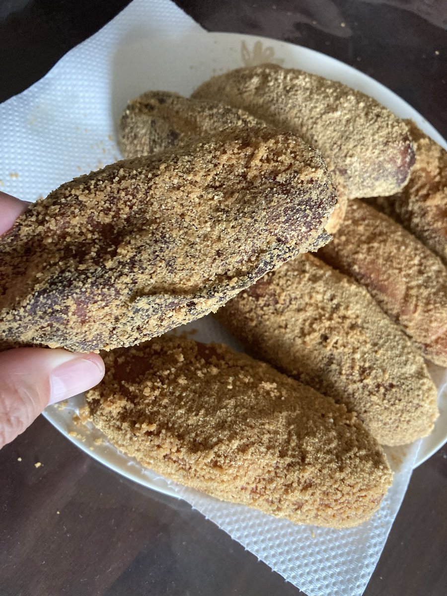 hasutogr's tweet photo. 今朝の我が家は揚げパン🫓
モチモチ食感がたまりませんね😆🤸
#揚げパン #もちもち https://t.co/6EpA5Z77fQ