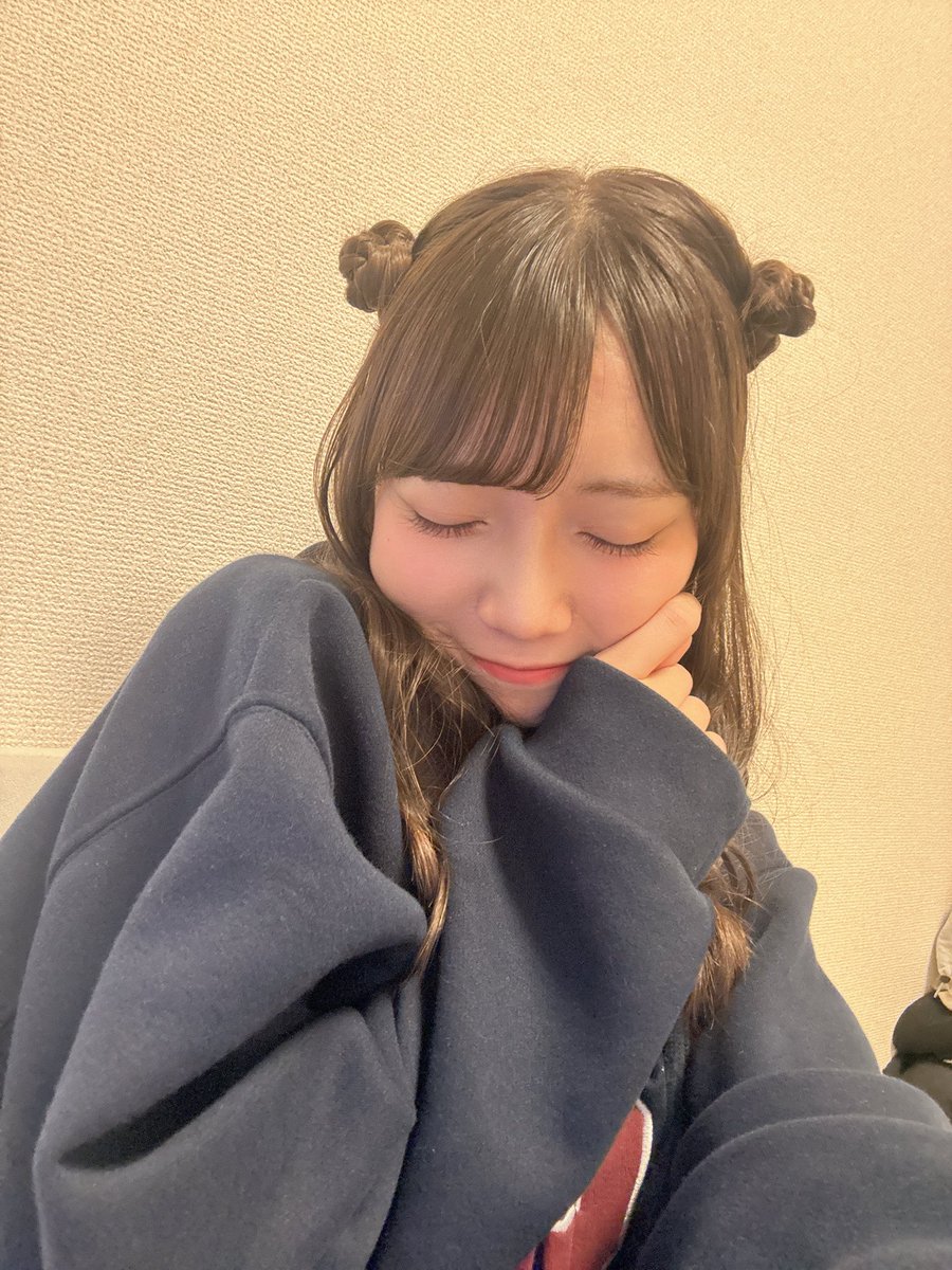 misaki_ssj1115's tweet photo. 今日はオンライン特典会𓃰⋆⋆
たのしみこはす〜☘️
13:00からYouTube、TikTokで配信STARTですまってるね~✮ https://t.co/HukZPaK4b4