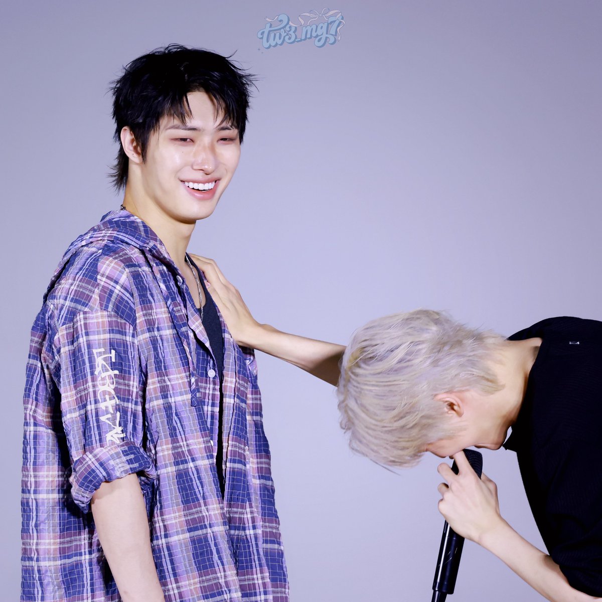 tw3_mg7's tweet photo. 260704 Mini Fan Meeting 

🐣：뭐야 ㅋㅋㅋ

#ATEEZ #MINGI  #YUNHO
#에이티즈 #민기 #송민기
#윤호 #정윤호 https://t.co/vARIbX5p06