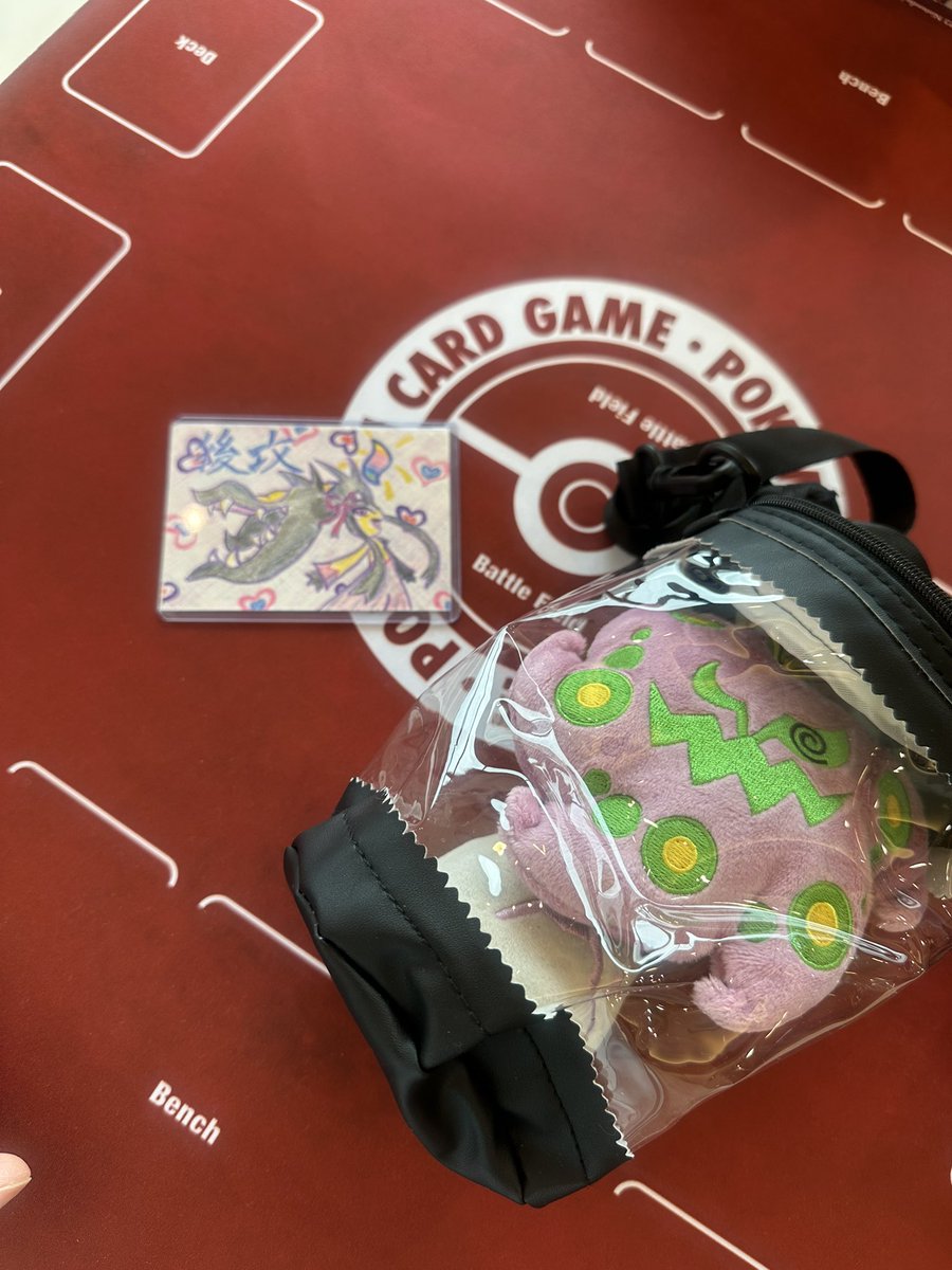 Mackey_D_'s tweet photo. 今日はスカイツリーでポケカ対戦です。先行後攻マーカー、昨日描きました。ポケミク仕様です。めっちゃ良きでは？ https://t.co/rJupz6NhNN