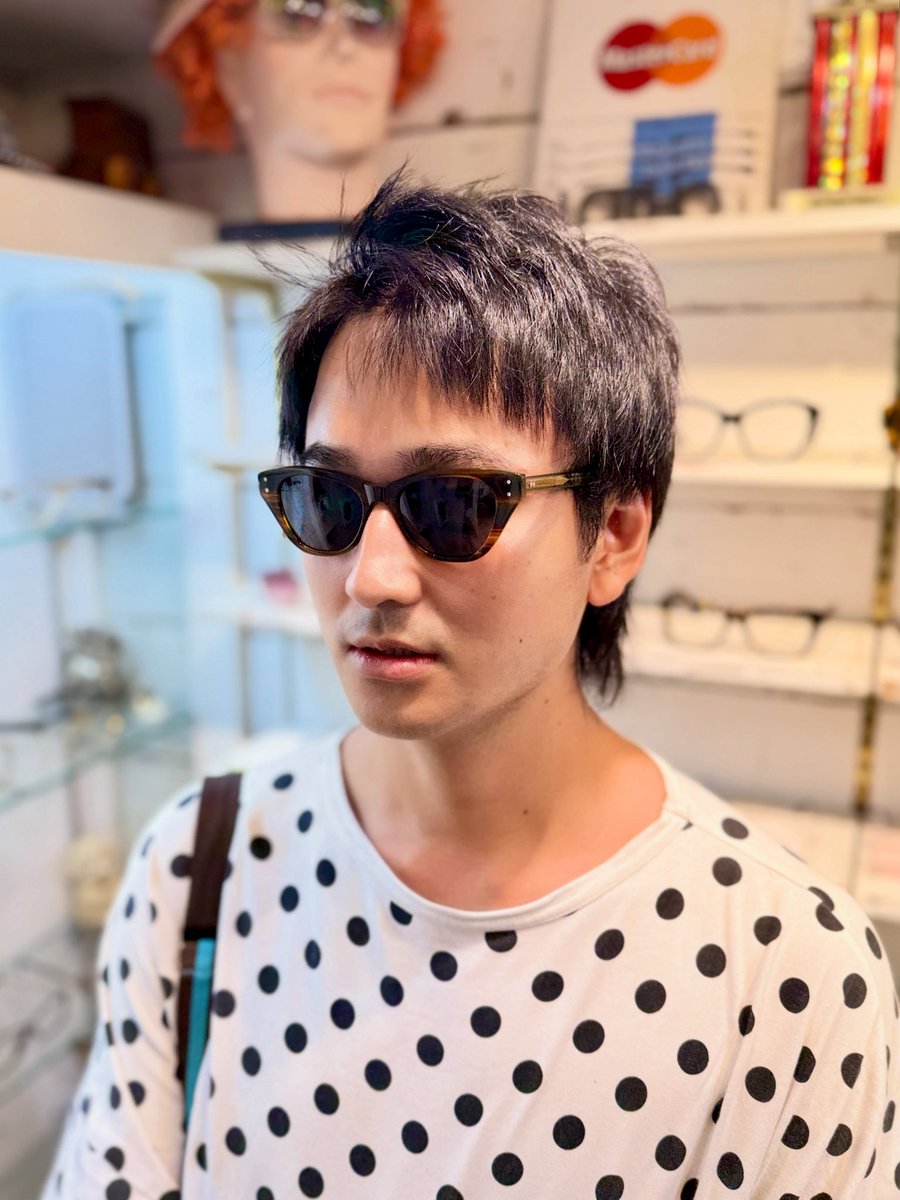 VerynerdE's tweet photo. シャープなキャッツアイフレームをナードにナイスウェアリングです!店主
ベリーでナード!セレクトアイウェア
#shopselect_verynerd
#眼鏡ご相談サービス業 #verynerd #ベリーでナード #中目黒眼鏡 @verynerd.eyewear @verynerd.edandy https://t.co/4uBYG04dZI