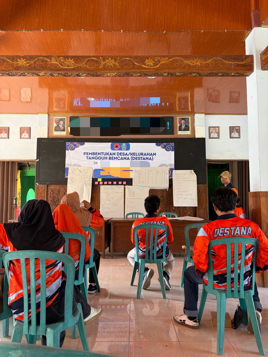 mbak oembi geprek tweet media