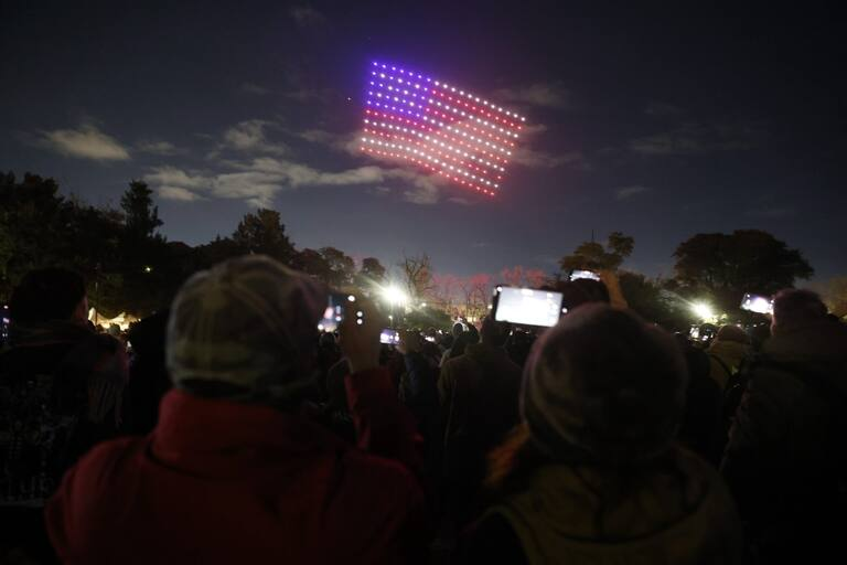 ViralVolT1's tweet photo. 🚨🇺🇸 Trump just said he doesn't care if it's storming until 2AM.
"I'm not going to let some rain stop our 250th."
The show will go on... but when?
#America250 #250YearsOfUSIndependence #USA250 #WashingtonDC #StateFair #Thunderstorm #WeatherAlert #BreakingNews #USNews https://t.co/XYV0TRMtjL