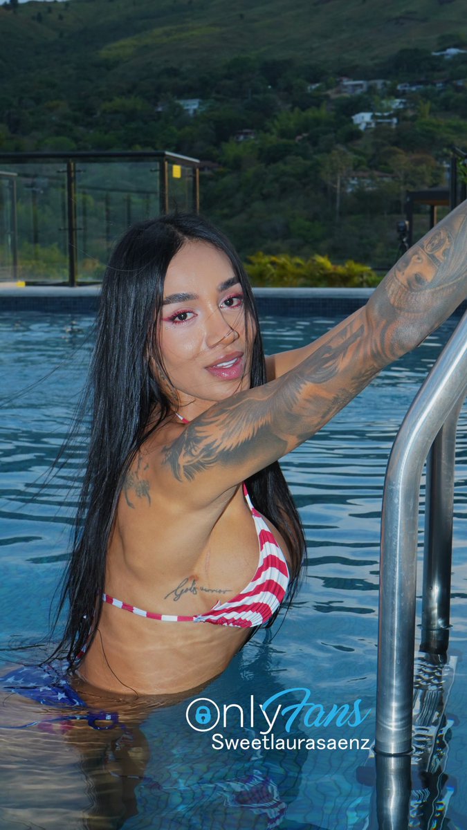 laurasaenzXXX's tweet photo. Happy 4th 🇺🇸💘 https://t.co/em6fI7RWOt