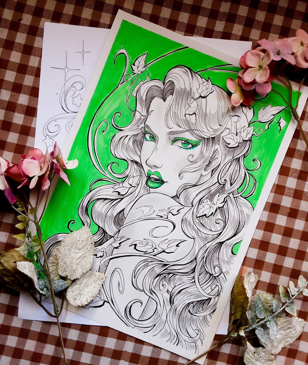 Yume00061's tweet photo. Poison ivy artwork!
#poisonivy #drawing  #artworks #heravenenosa #desenho #originalartwork #hqart https://t.co/h8wS1uUzDk