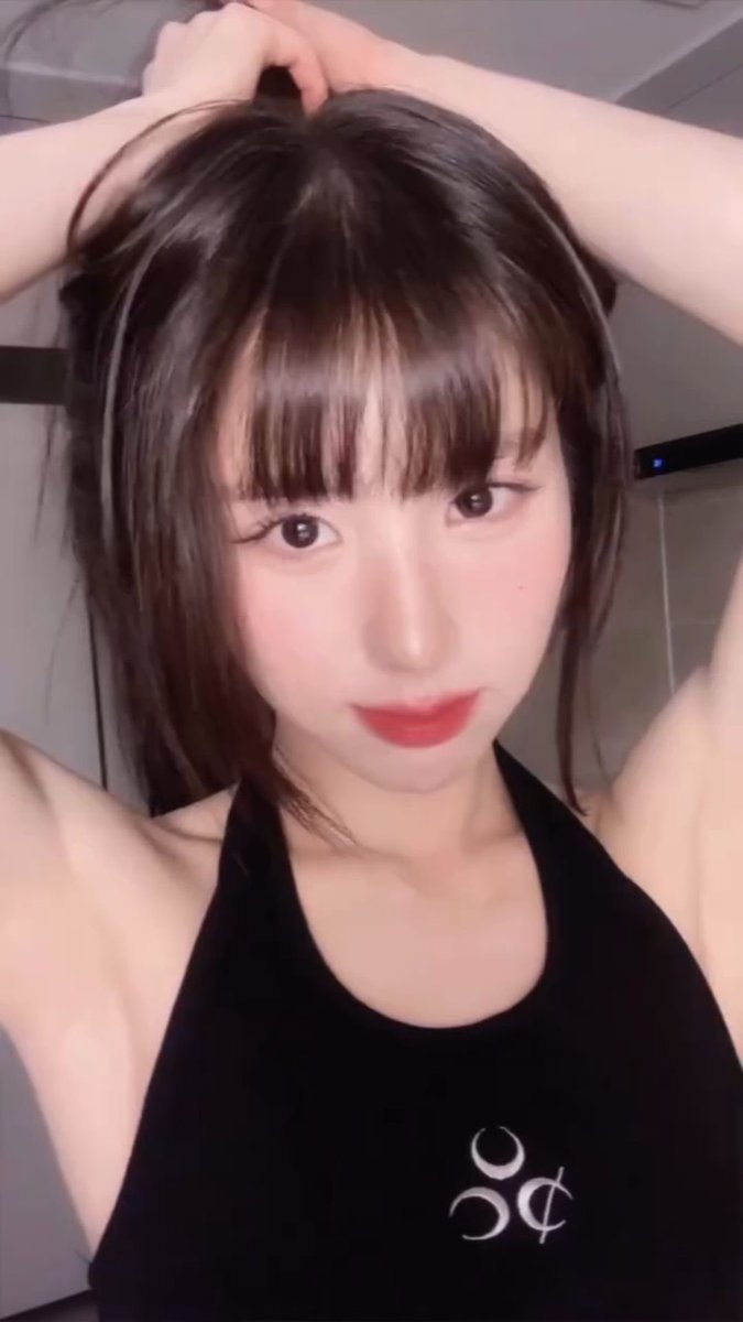 heejin tweet media
