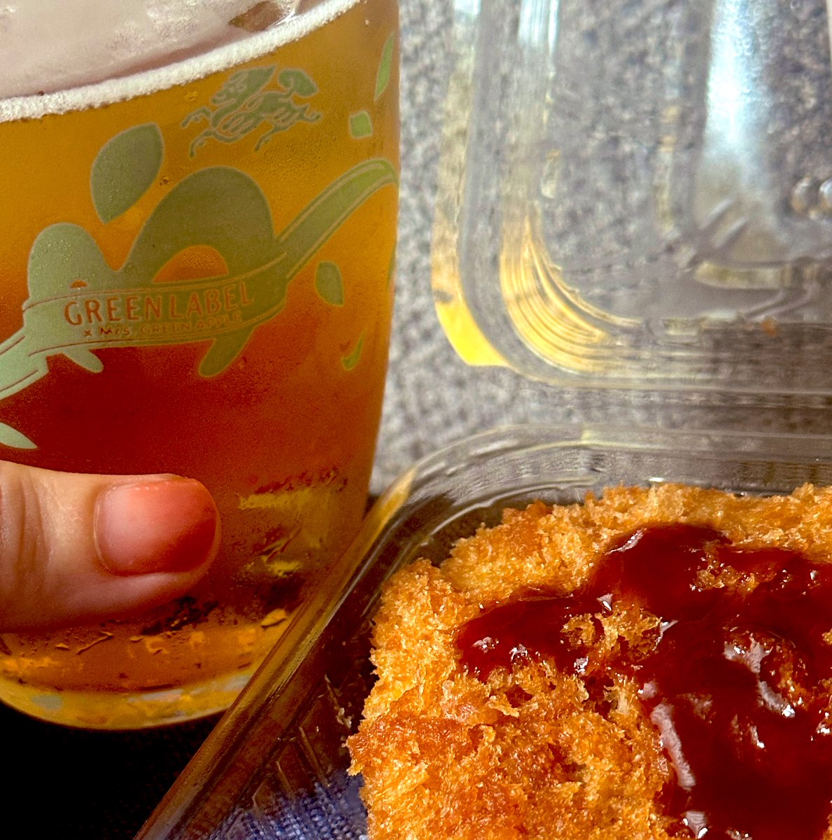 attyannFIRST's tweet photo. 今日は雨が降っています
コロッケとビールです https://t.co/sTs5TH4soM